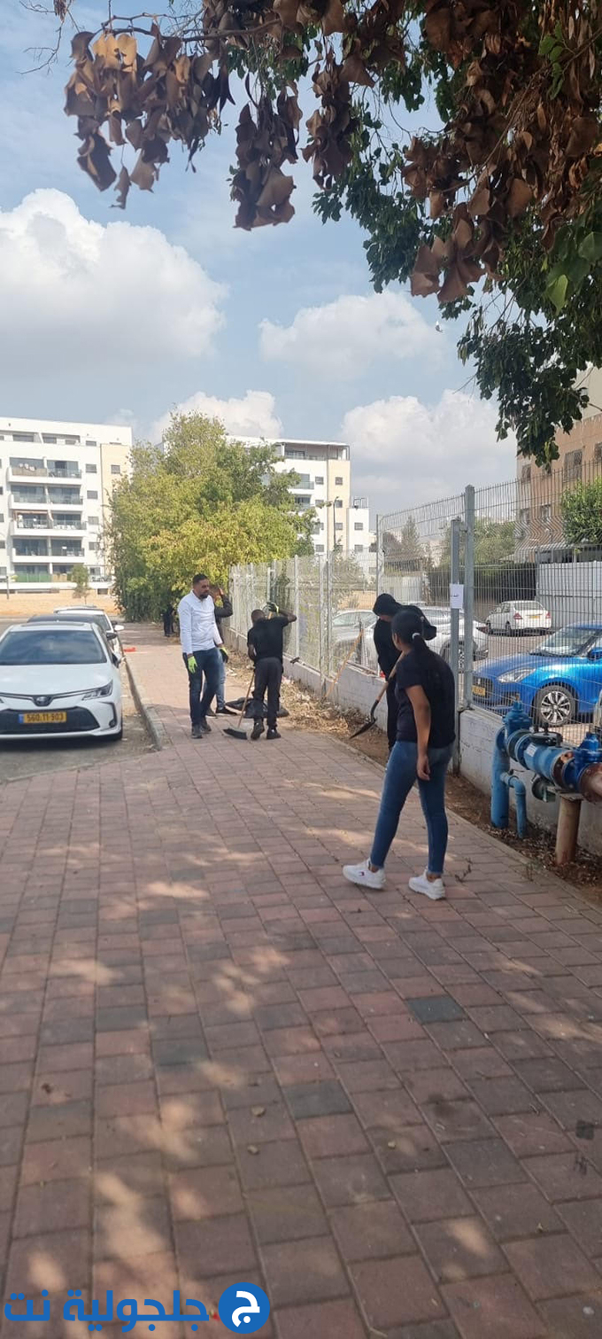 يومًا مميزًا للتطوع بمشاركة جميع الطلاب في مدرسة اورط التكنولوجية العربية الرملة